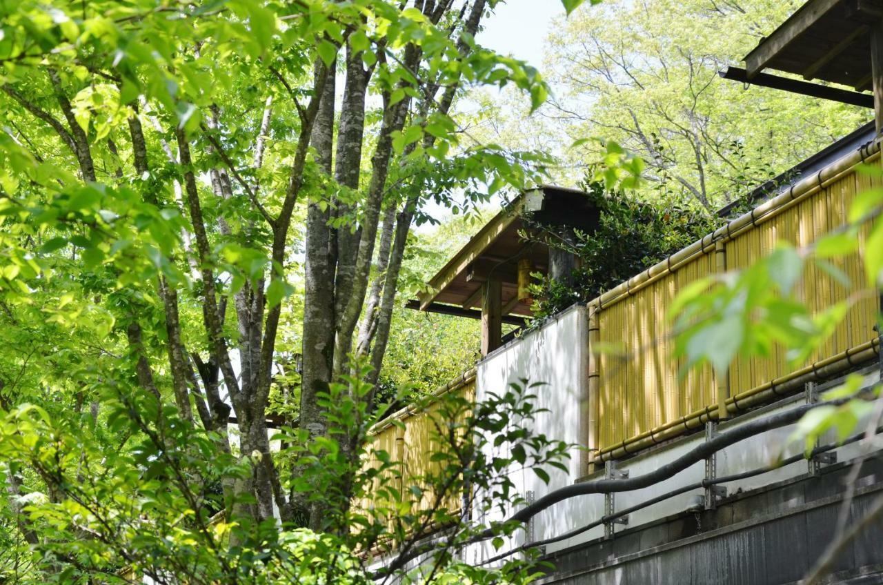 Отель Kurokawa Onsen Oku No Yu Минамиогуни Экстерьер фото